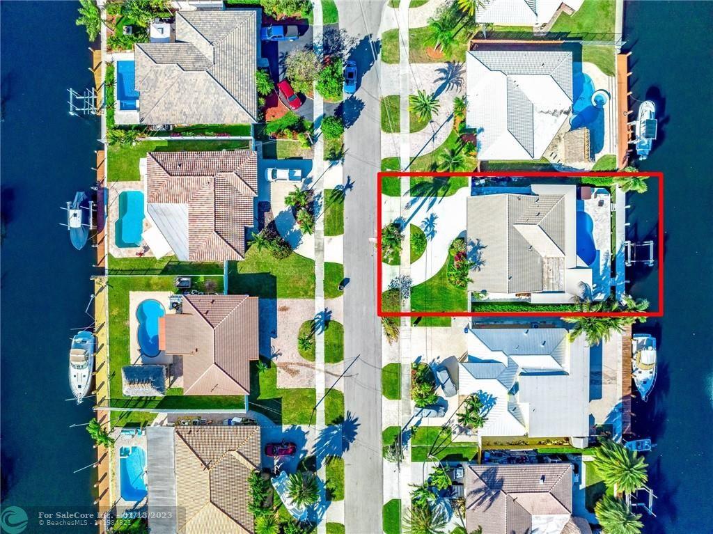 Photo of 440 SE 8th Ave in Pompano Beach, FL