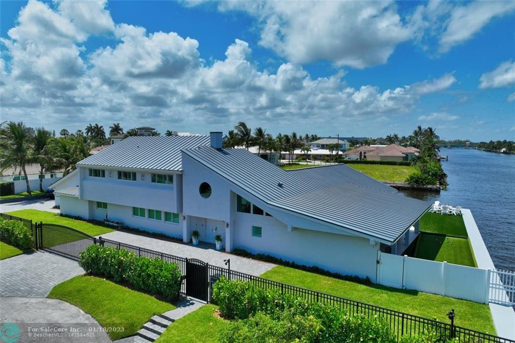Photo of 1671 SE 10th St in Deerfield Beach, FL