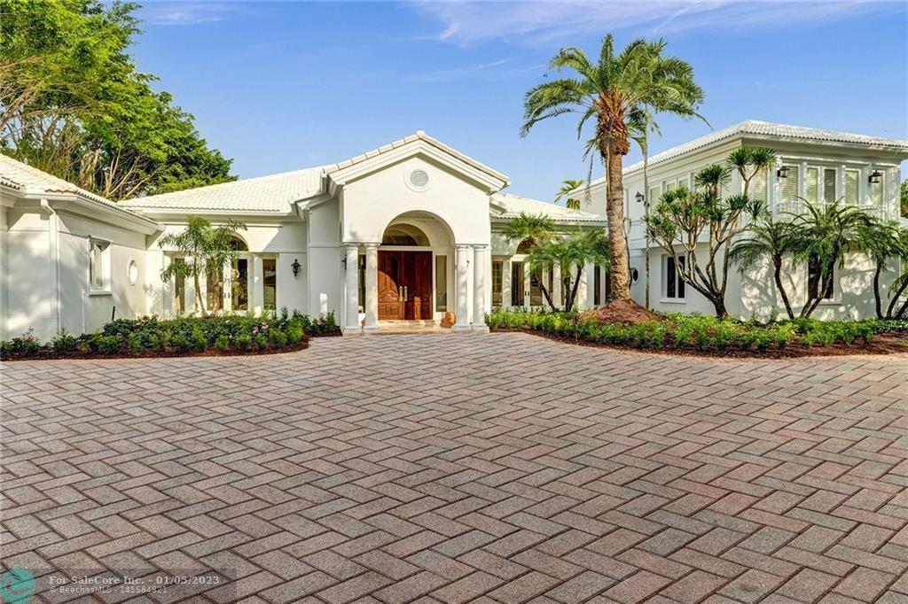 Photo of 2828 Hurlingham Dr in Wellington, FL
