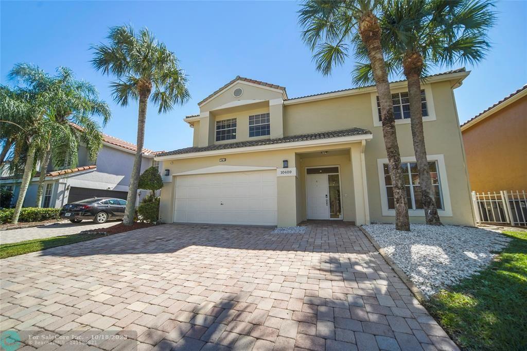 Photo of 10409 Buena Ventura Dr in Boca Raton, FL