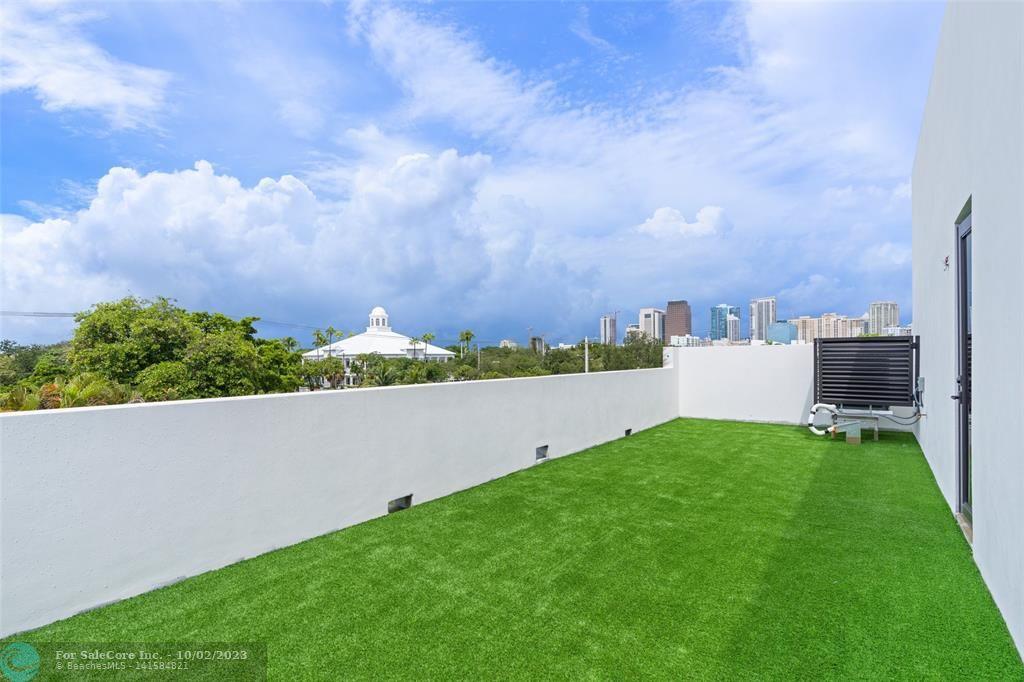 Photo of 410 SE 12th Ct 410 in Fort Lauderdale, FL