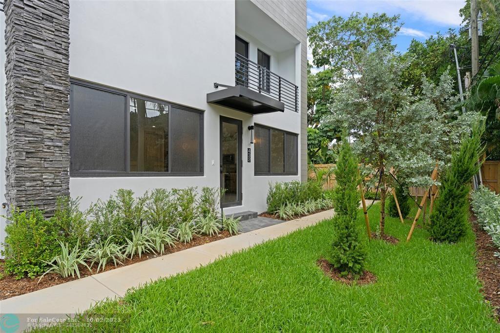 Photo of 432 SE 12th Ct 432 in Fort Lauderdale, FL