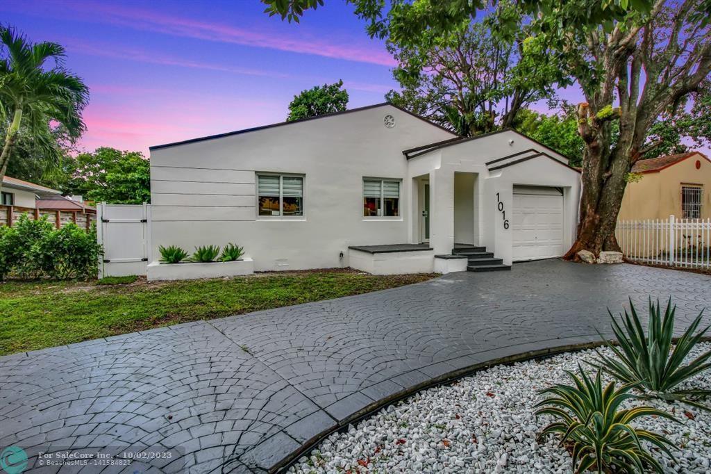 Photo of 1016 NW 43rd St in Miami, FL
