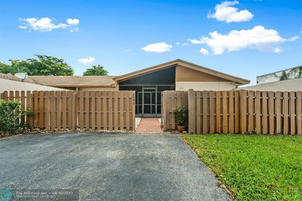 Photo of 2095 SW 24th Cir in Boynton Beach, FL