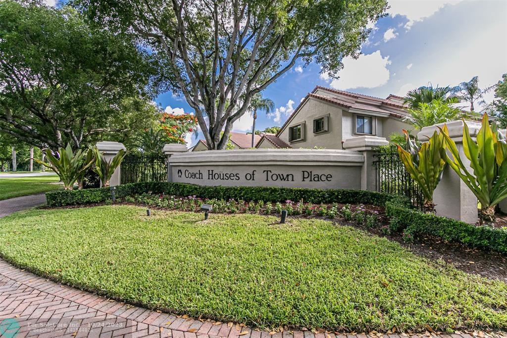 Photo of 5700 Coach House Cir G in Boca Raton, FL