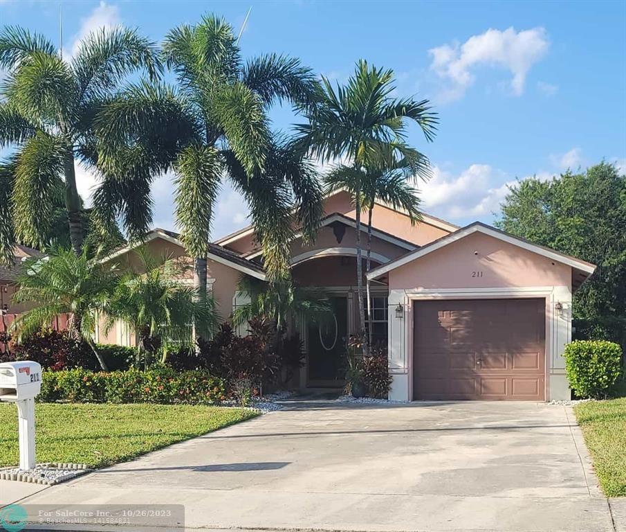 Photo of 211 NE 13th Ave in Boynton Beach, FL