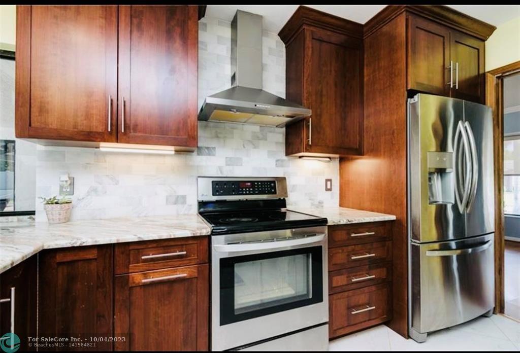 Photo of 1040 SW 13th Dr in Boca Raton, FL