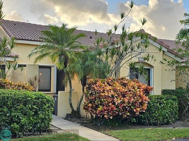 Photo of 6813 Bridlewood Ct in Boca Raton, FL