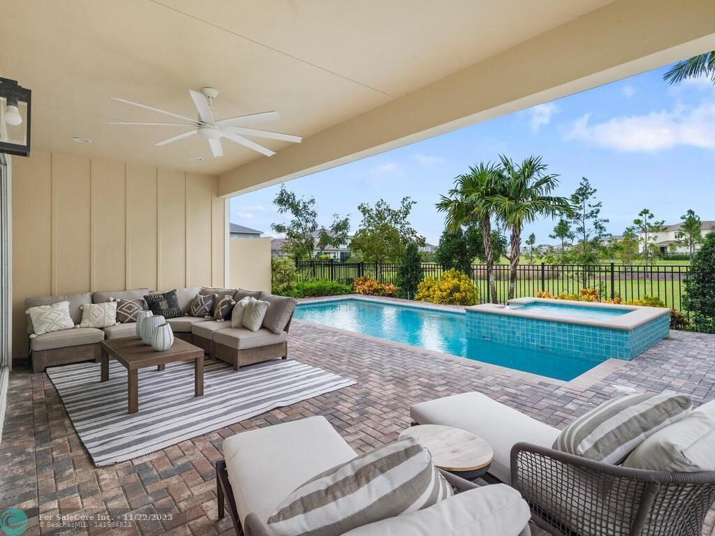 Photo of 19223 Rolling Acres Rd in Loxahatchee, FL