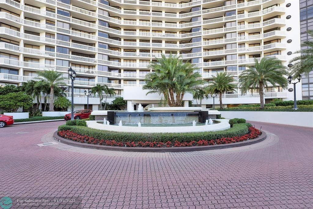 Photo of 1000 E Island Blvd 1405 in Aventura, FL
