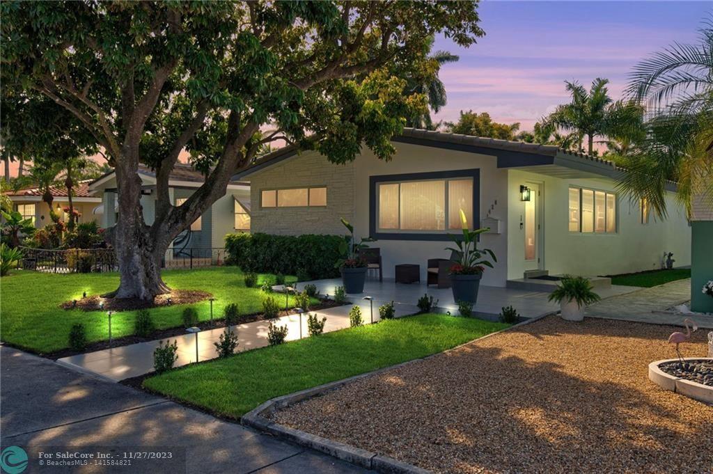 Photo of 1420 Hollywood Blvd in Hollywood, FL