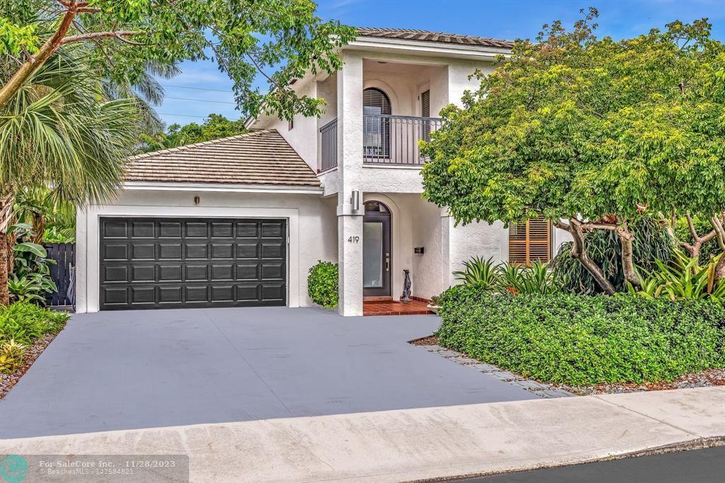 Photo of 419 N Lakeside Dr in Lake Worth Beach, FL