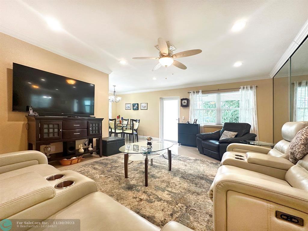 Photo of 593 Durham U 593 in Deerfield Beach, FL