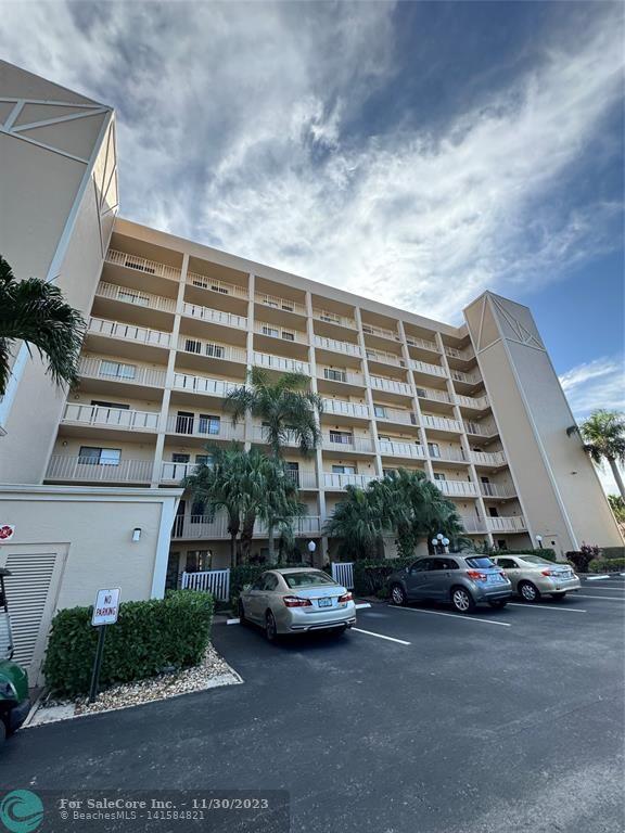 Photo of 6866 Huntington Ln 602 in Delray Beach, FL