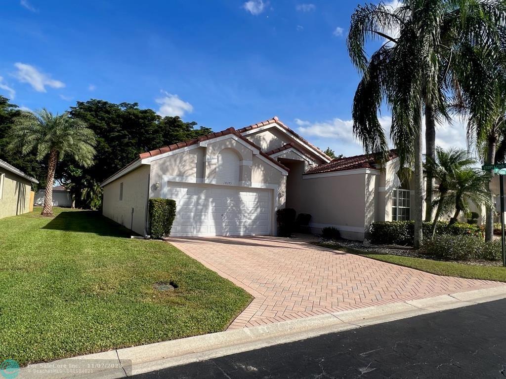 Photo of 10371 E Utopia Cir in Boynton Beach, FL