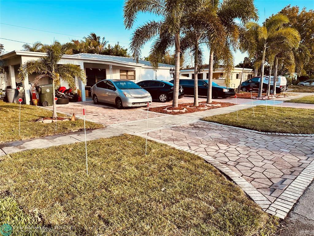 Photo of 2128 NE 4th Ave in Boca Raton, FL