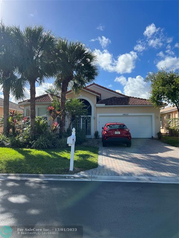 Photo of 10925 Fillmore Dr in Boynton Beach, FL