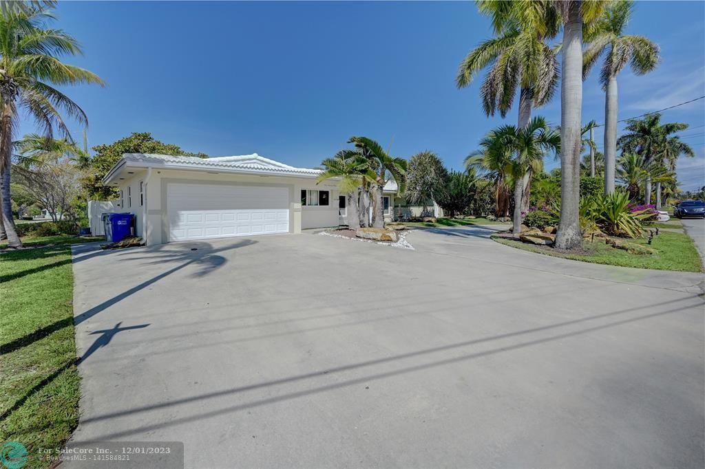 Photo of 901 SE 10th Ct in Pompano Beach, FL
