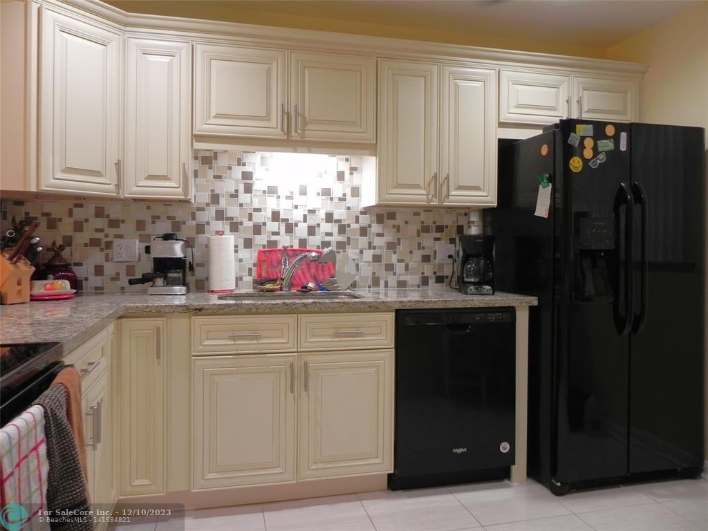 Photo of 2 Briarwood Cir 105 in Hollywood, FL