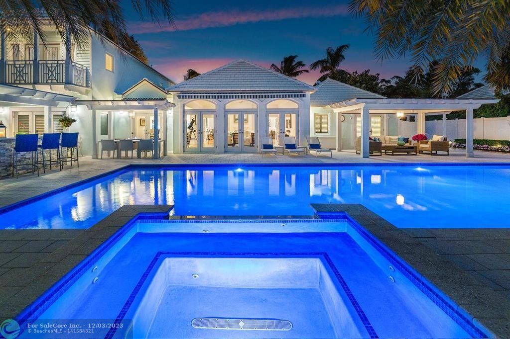 Photo of 328 Palm Trl in Delray Beach, FL