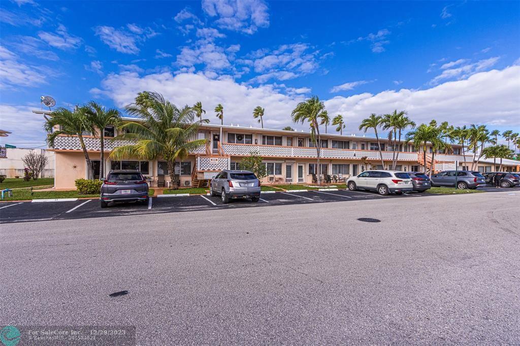 Photo of 800 SW 11th Ave 3A in Hallandale Beach, FL