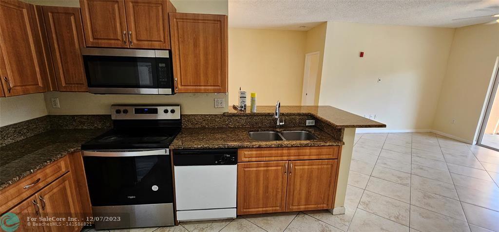 Photo of 6928 SW 39th St 204 in Davie, FL