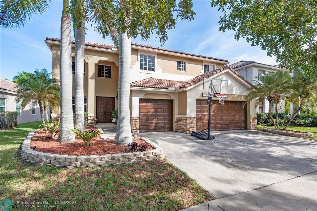 Photo of 609 Honeysuckle Ln in Weston, FL