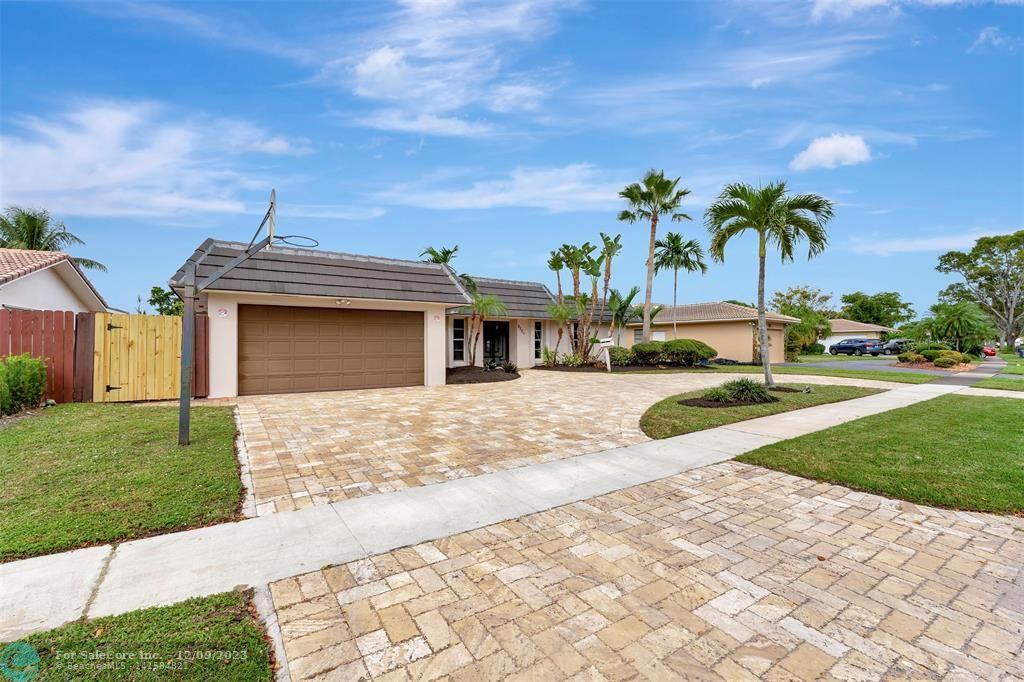 Photo of 5121 N 37th St in Hollywood, FL