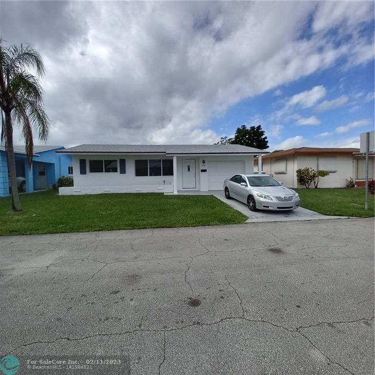 Photo of 4909 NW 44 Ave in Tamarac, FL