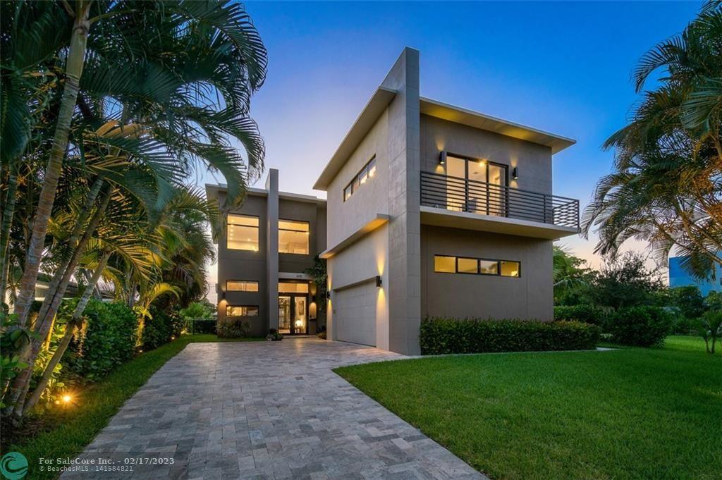 Photo of 205 S Riverside Dr in Pompano Beach, FL