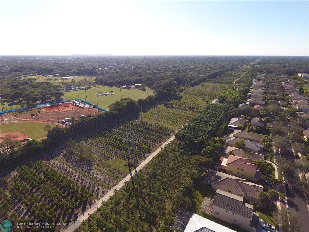 Photo of 7070 W Hillsboro Blvd in Parkland, FL