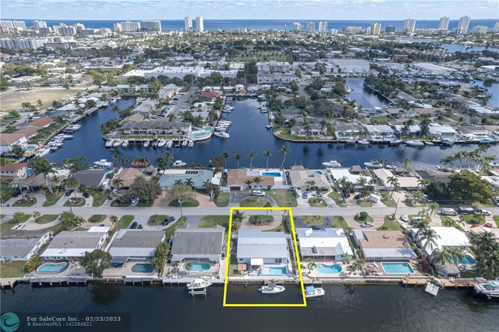 Photo of 371 SE 16th Ave in Pompano Beach, FL