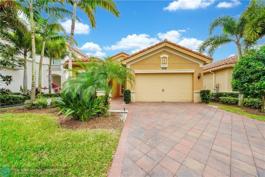 Photo of 9512 Eden Roc Ct in Delray Beach, FL