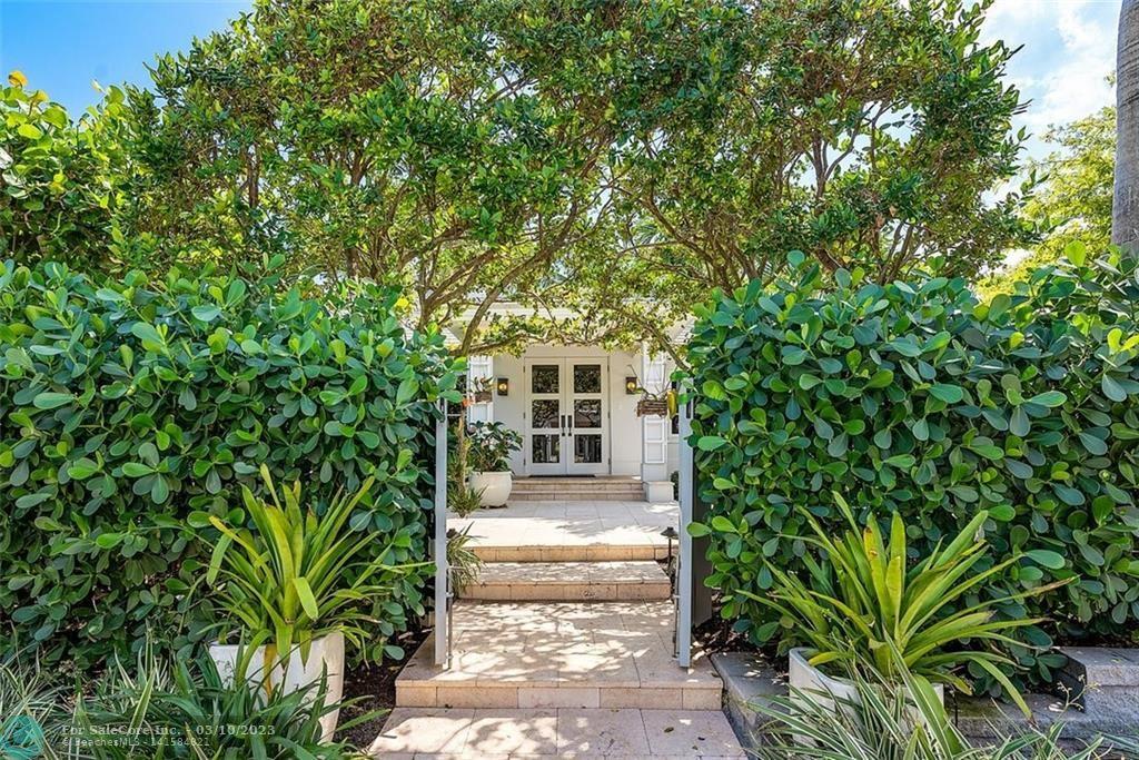 Photo of 233 Venetian Dr in Delray Beach, FL
