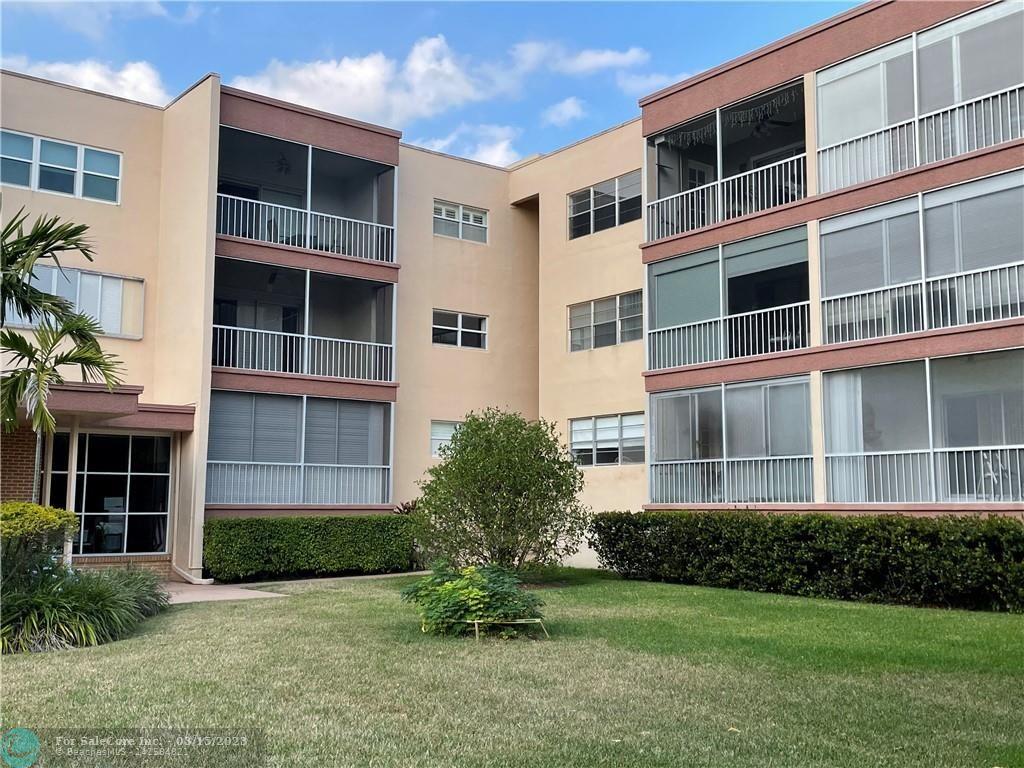Photo of 6751 Cypress Rd #411 in Plantation, FL