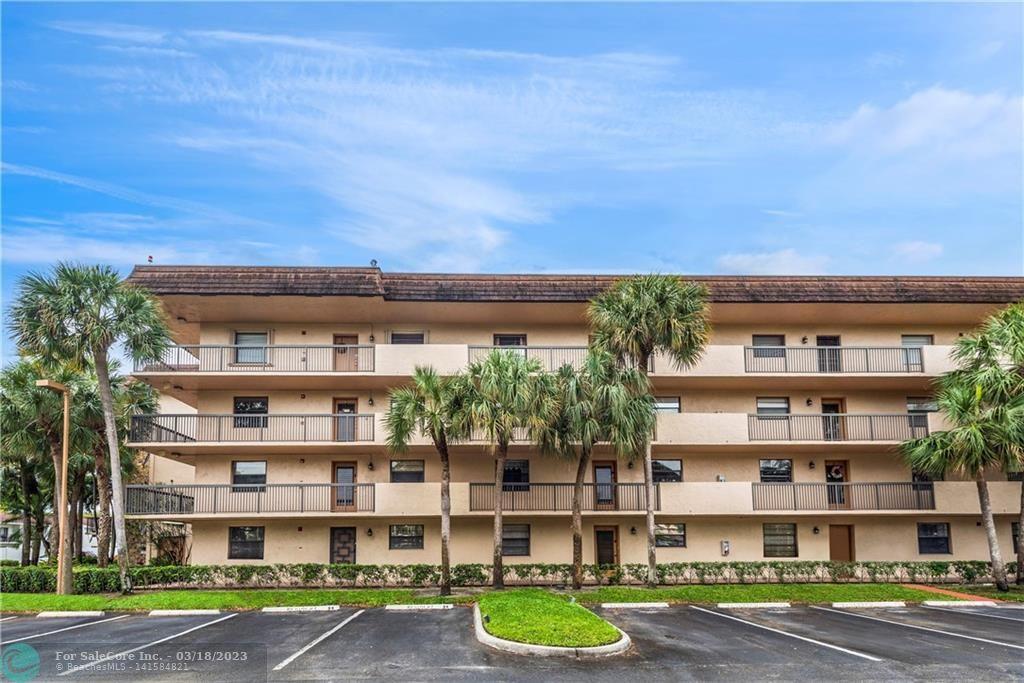 Photo of 4960 E Sabal Palm Blvd #301 in Tamarac, FL