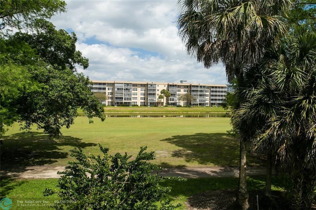 Photo of 4011 N Cypress Dr #203 in Pompano Beach, FL