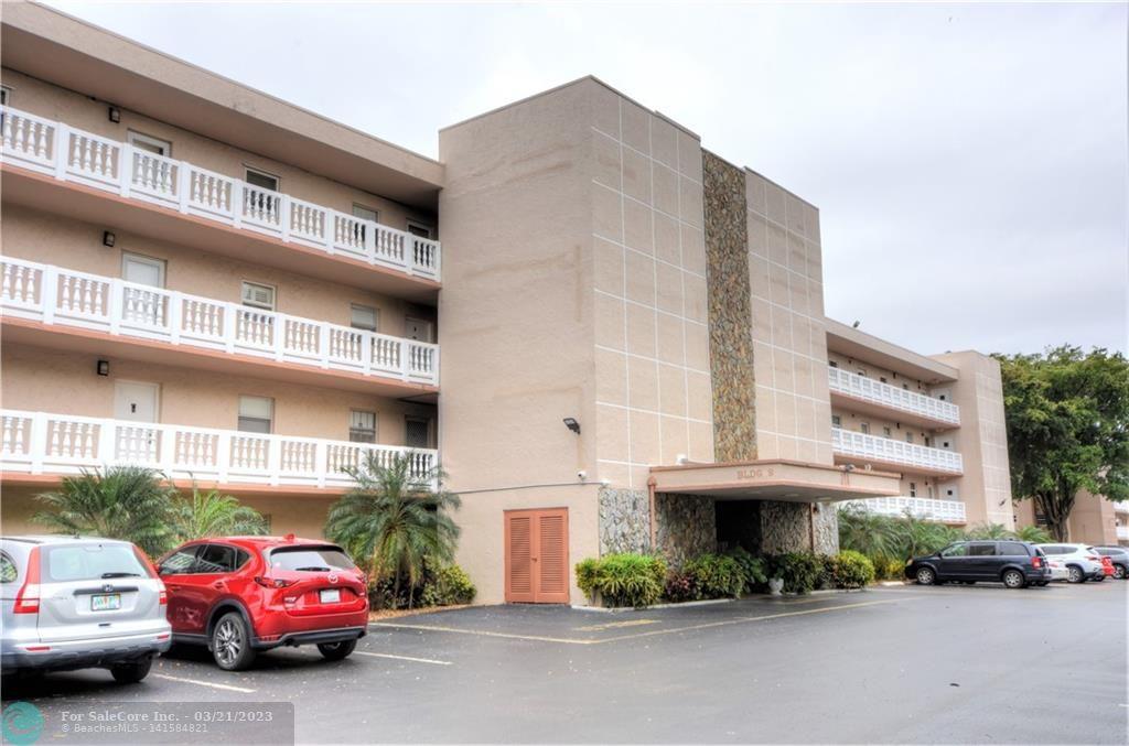Photo of 314 SE 10th St #307 in Dania Beach, FL