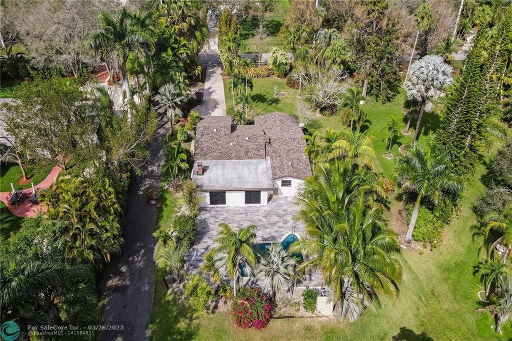 Photo of 14300 SW 20th St in Davie, FL