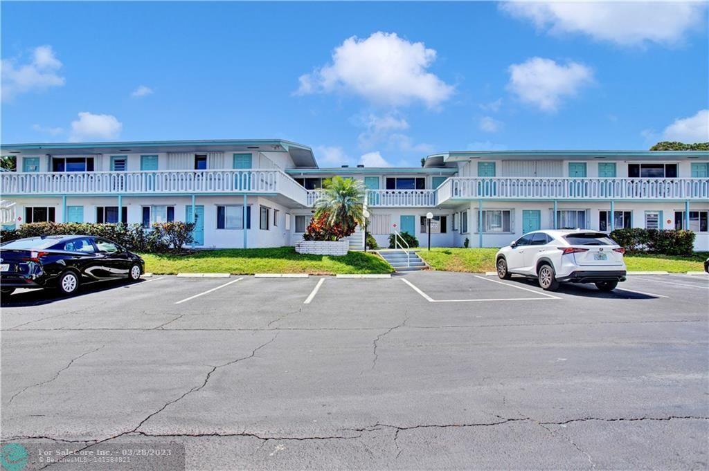 Photo of 1980 Sunset Ave #18 in Lake Worth Beach, FL