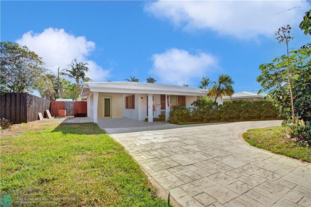 Photo of 250 SE 1st Ter in Pompano Beach, FL