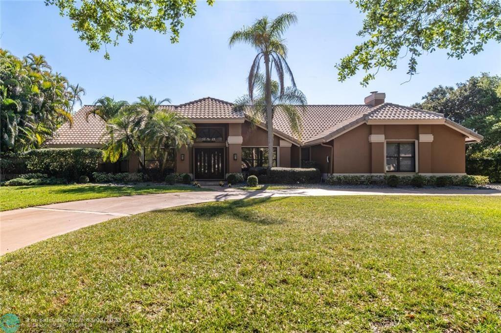 Photo of 7603 Alpine Ln in Parkland, FL