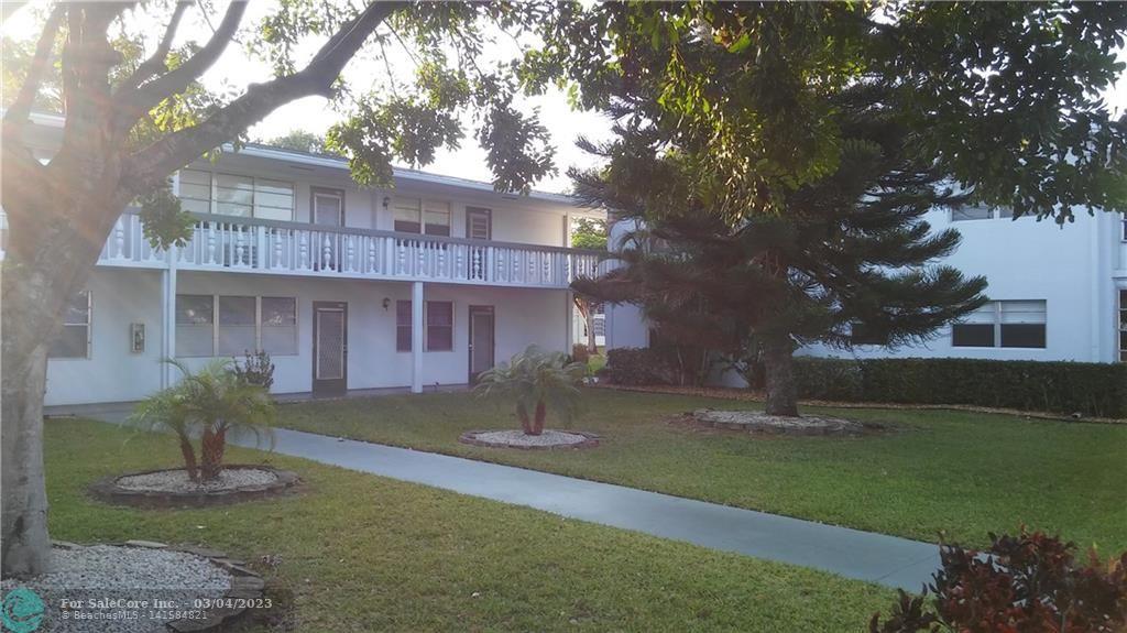 Photo of 290 Oakridge Q #290 in Deerfield Beach, FL