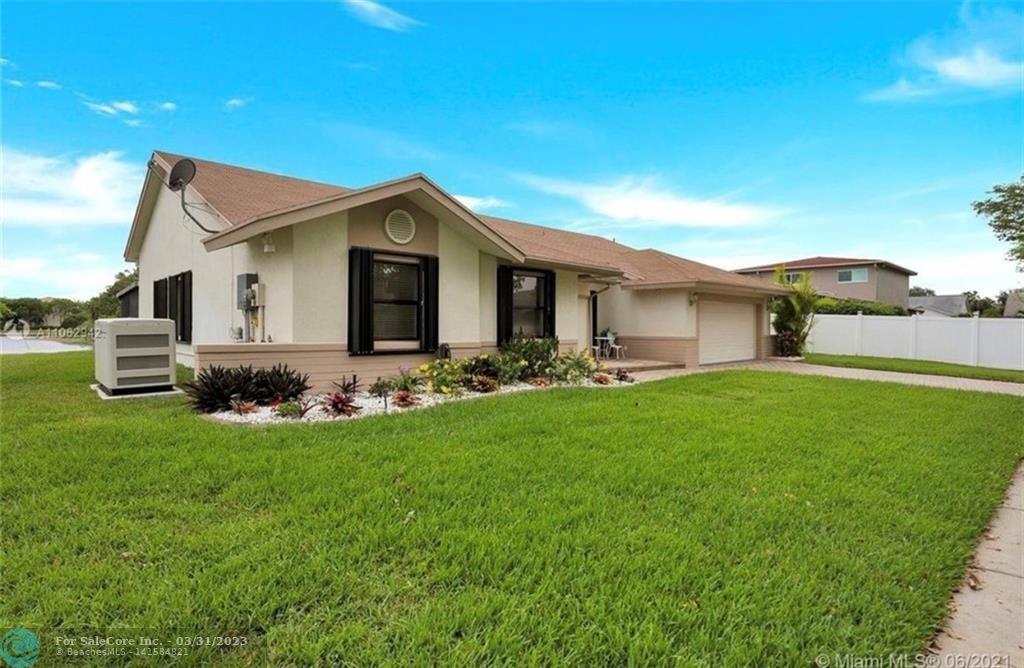 Photo of 2240 Riverdale Dr in Miramar, FL
