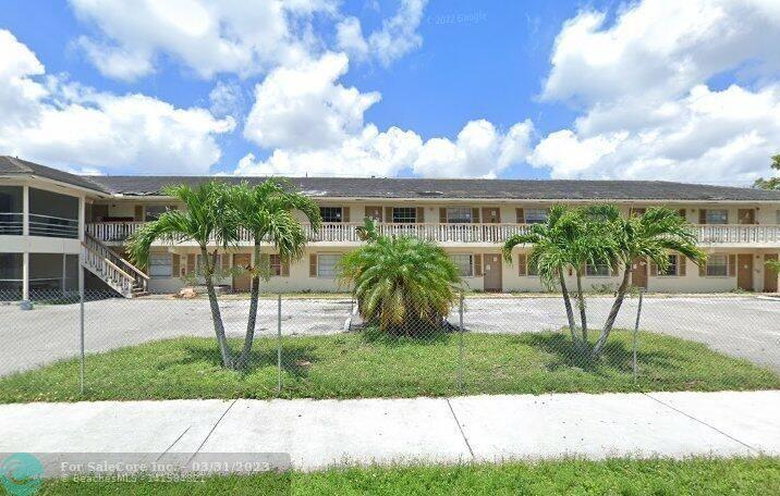 Photo of 3990 Woodside Dr #24 in Coral Springs, FL