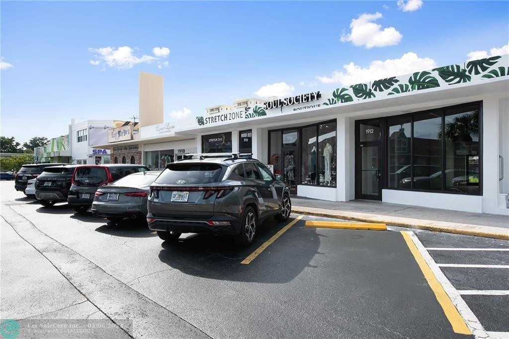 Photo of 1900 E Sunrise Blvd in Fort Lauderdale, FL