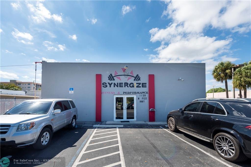 Photo of 1128 N Federal Hwy in Hollywood, FL