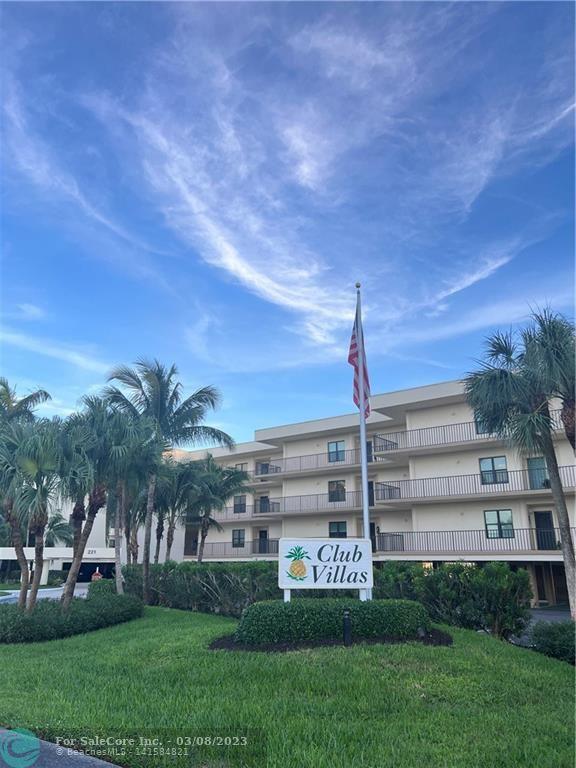 Photo of 221 NE Plantation Rd #415 in Stuart, FL
