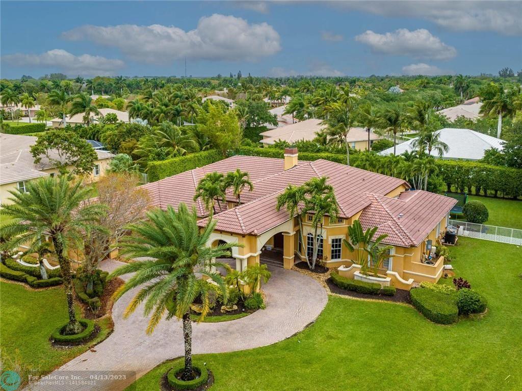 Photo of 13397 Majestic Wy in Cooper City, FL