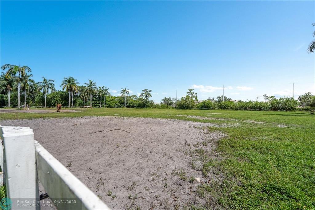 Photo of 000 Vinkemulder Rd in Coconut Creek, FL